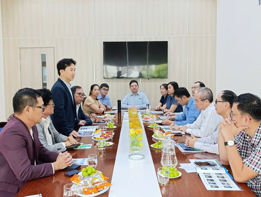 Koshi gặp gỡ bld trường ĐH Mở