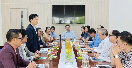 Koshi gặp gỡ bld trường ĐH Mở