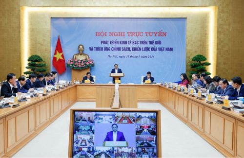 Theo Thủ tướng, yêu cầu hiện nay là phải thống nhất nhận thức rất quan trọng rằng người cao tuổi không phải là gánh nặng mà là nguồn lực quý báu để phát triển đất nước - Ảnh: VGP/Nhật Bắc